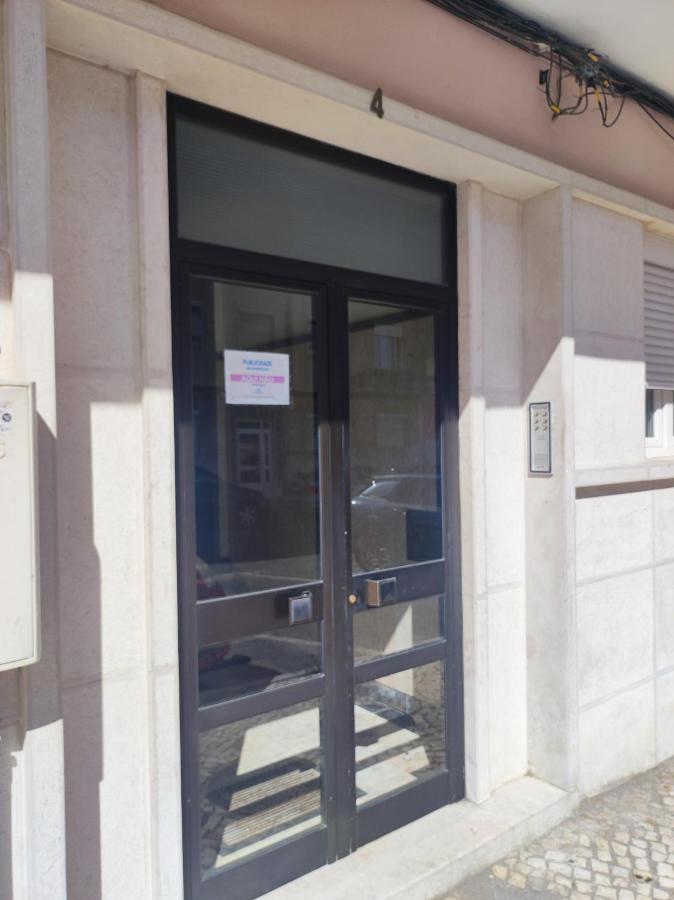 Lisbon Traditional T2 With Balcony In Damaia, Lisbon Amadora Luaran gambar